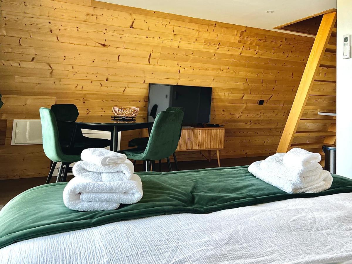 Bed and Breakfast Demeure De La Garenne Montmirail  Екстер'єр фото